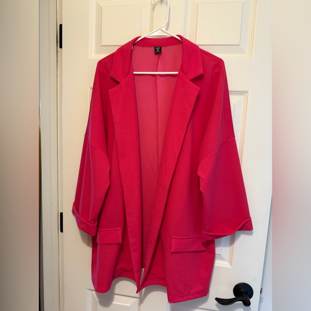 Pink blazer plus size!